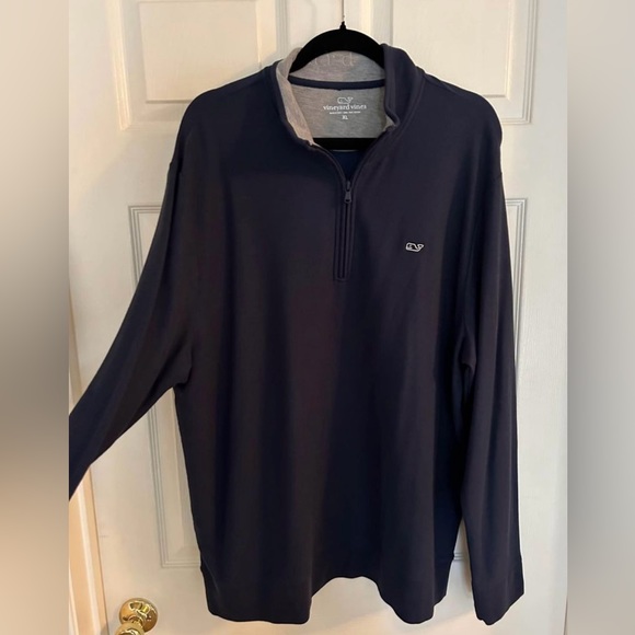 Vineyard Vines Men’s Quarter-zip size xl - Picture 1 of 2